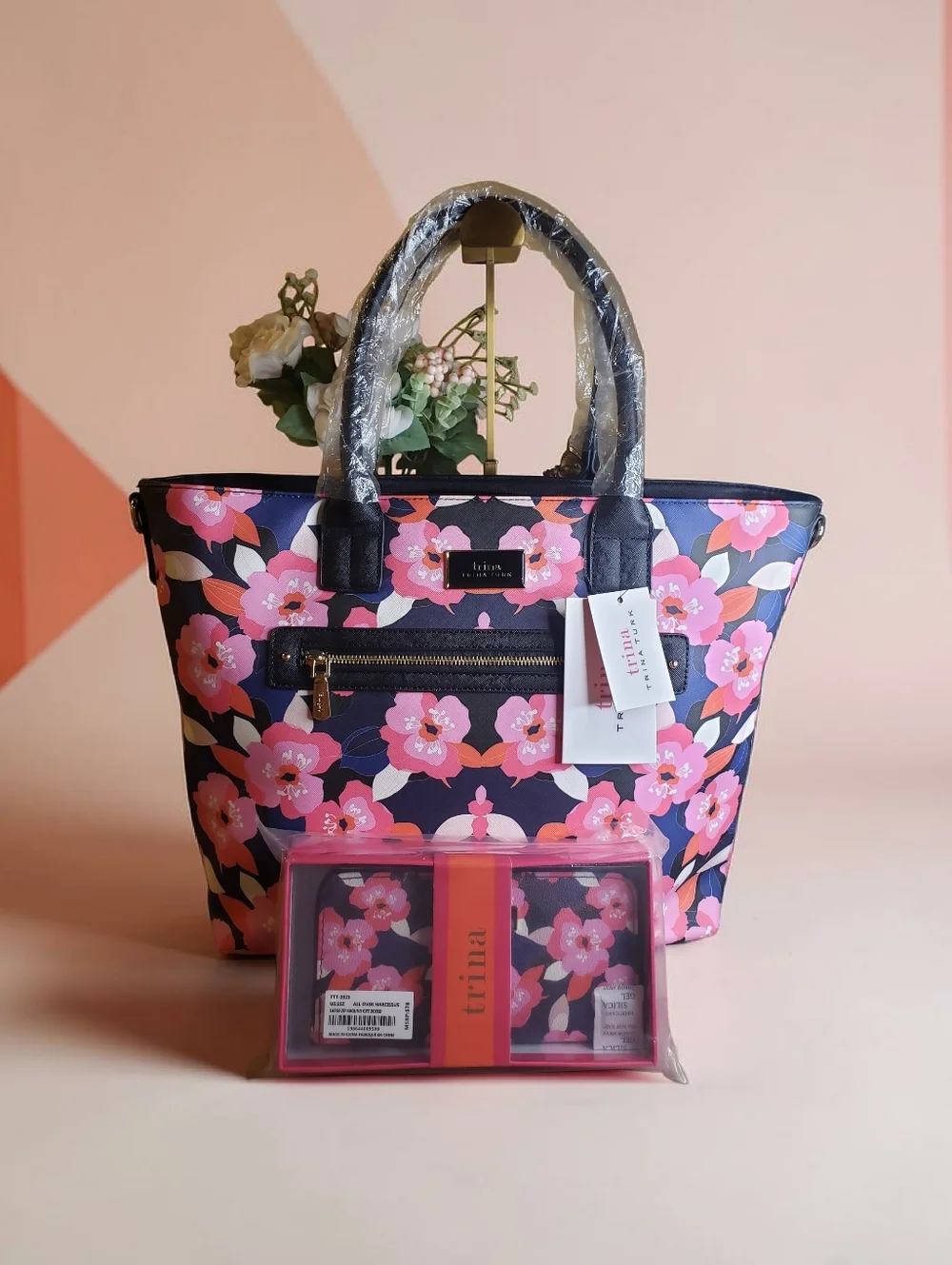 Trina Turk Navy Tote w/ Pink Floral Print & Wallet Set - All Over Narcissus NWT!